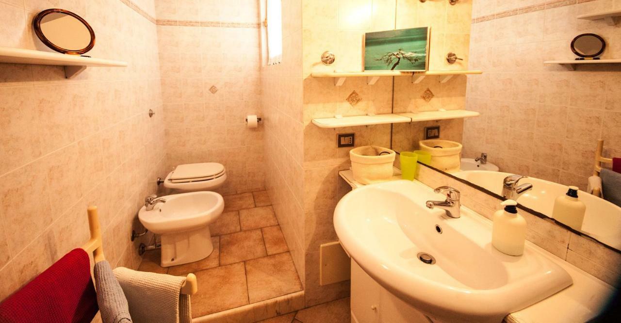 Temo River House Romantic Balcony And Peaceful Retreat In The Heart Of Bosa Dış mekan fotoğraf